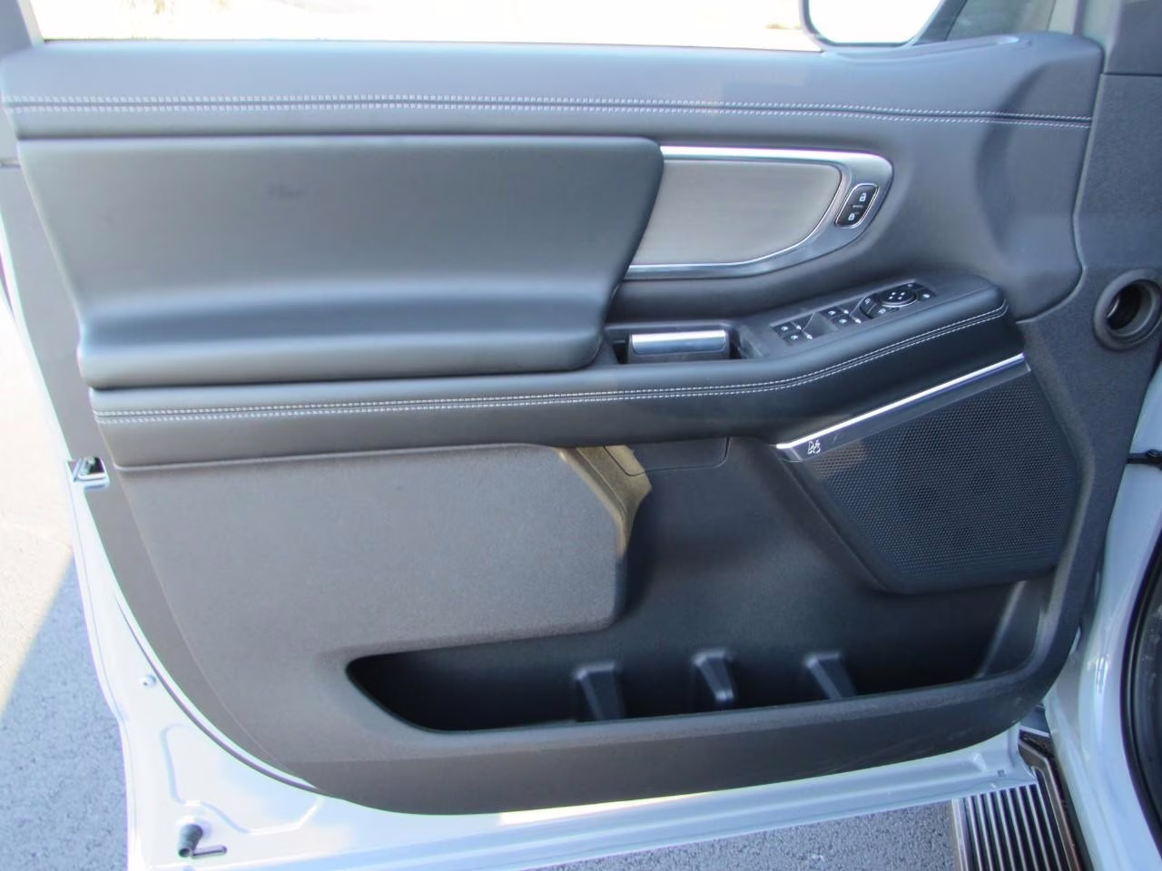 2026 Glacier Gray Metallic Tri-Coat Ford Expedition Platinum 4X4 SUV