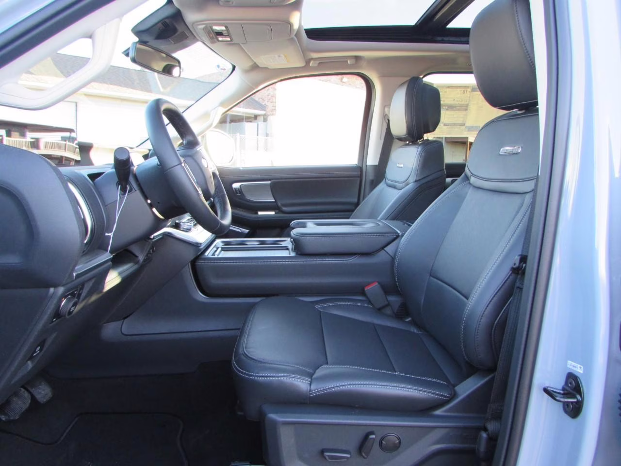 2026 Glacier Gray Metallic Tri-Coat Ford Expedition Platinum 4X4 SUV