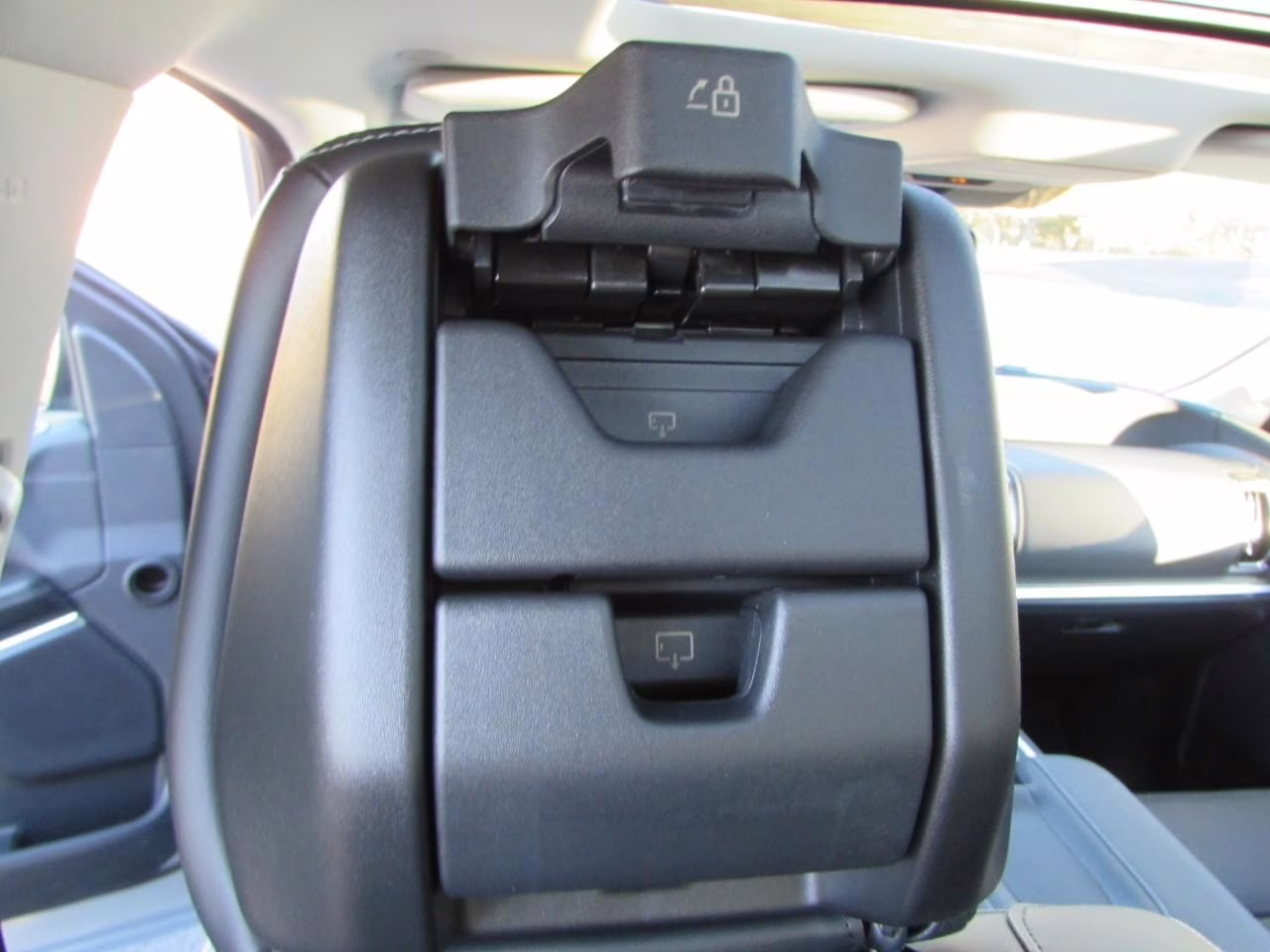 2026 Glacier Gray Metallic Tri-Coat Ford Expedition Platinum 4X4 SUV