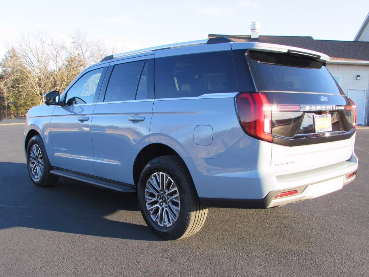 2026 Glacier Gray Metallic Tri-Coat Ford Expedition Platinum 4X4 SUV