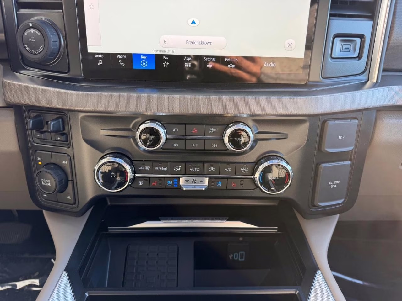 2026 Avalanche Ford Super Duty F-350 SRW Platinum 4X4 Truck