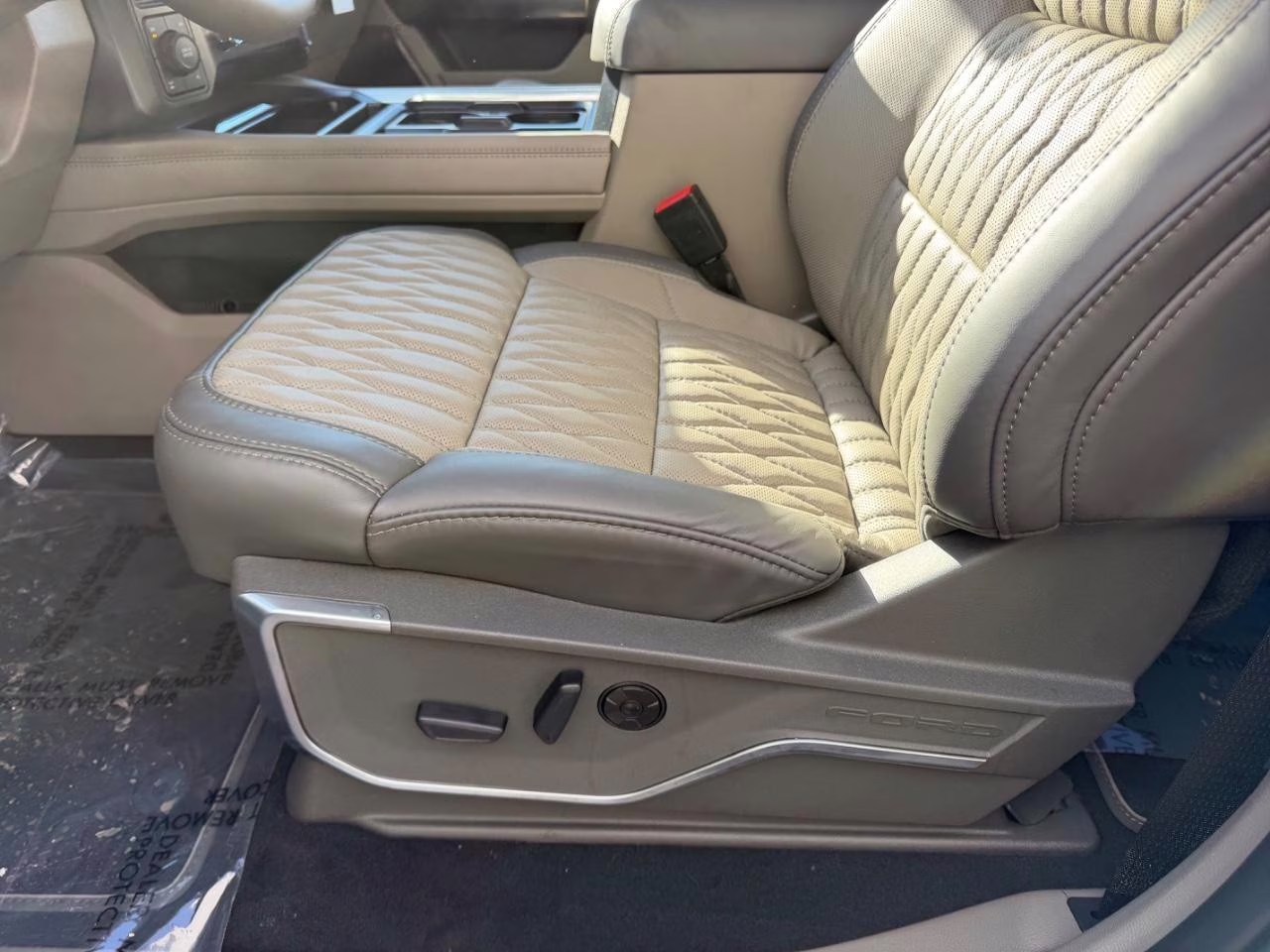 2026 Avalanche Ford Super Duty F-350 SRW Platinum 4X4 Truck