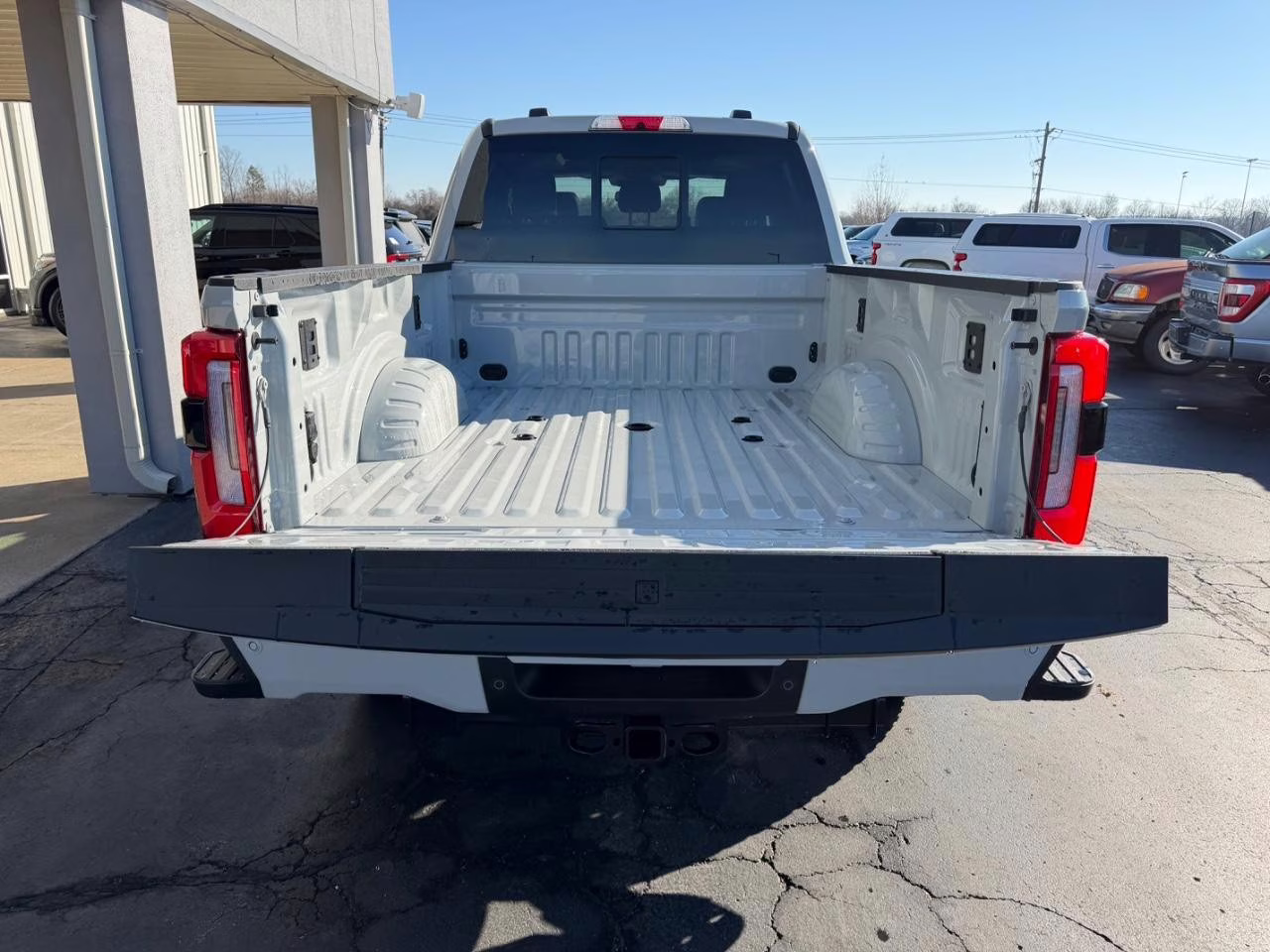 2026 Avalanche Ford Super Duty F-350 SRW Platinum 4X4 Truck