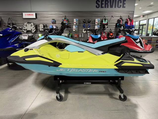 2025 Yamaha JetBlaster PRO 3-Up Boat