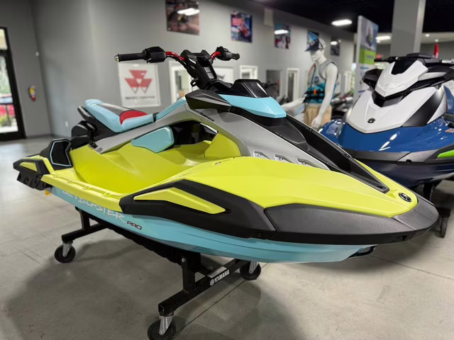 2025 Yamaha JetBlaster PRO 3-Up Boat