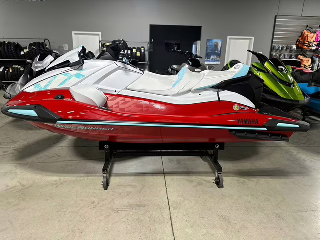 2025 Yamaha VX Limited Boat
