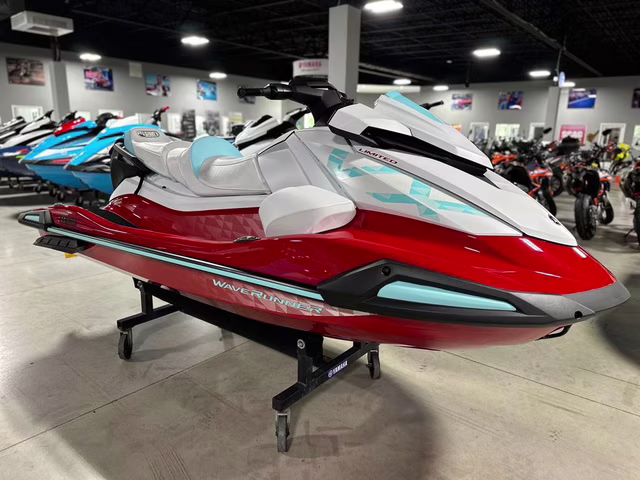 2025 Yamaha VX Limited Boat