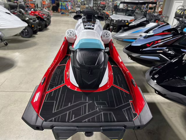 2025 Yamaha VX Limited Boat