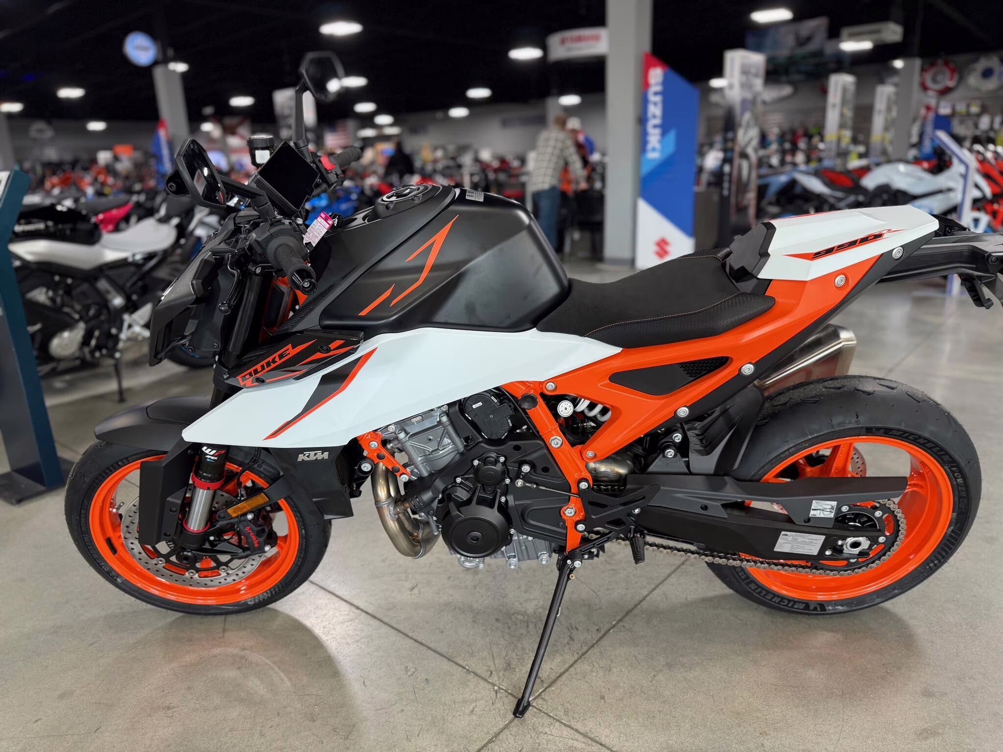 2026 KTM Duke 990 R Motorcycle