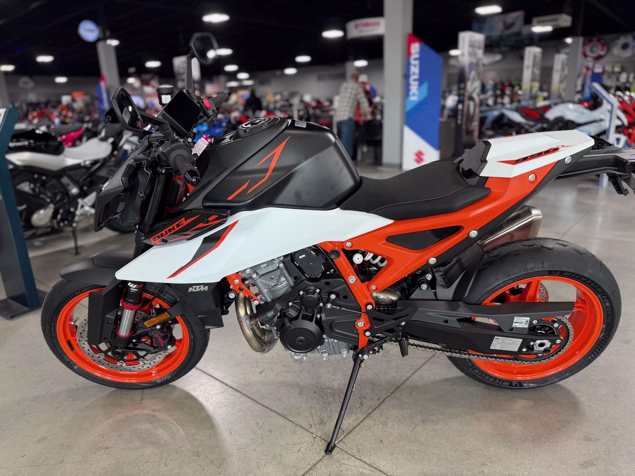 2026 KTM Duke 990 R Motorcycle