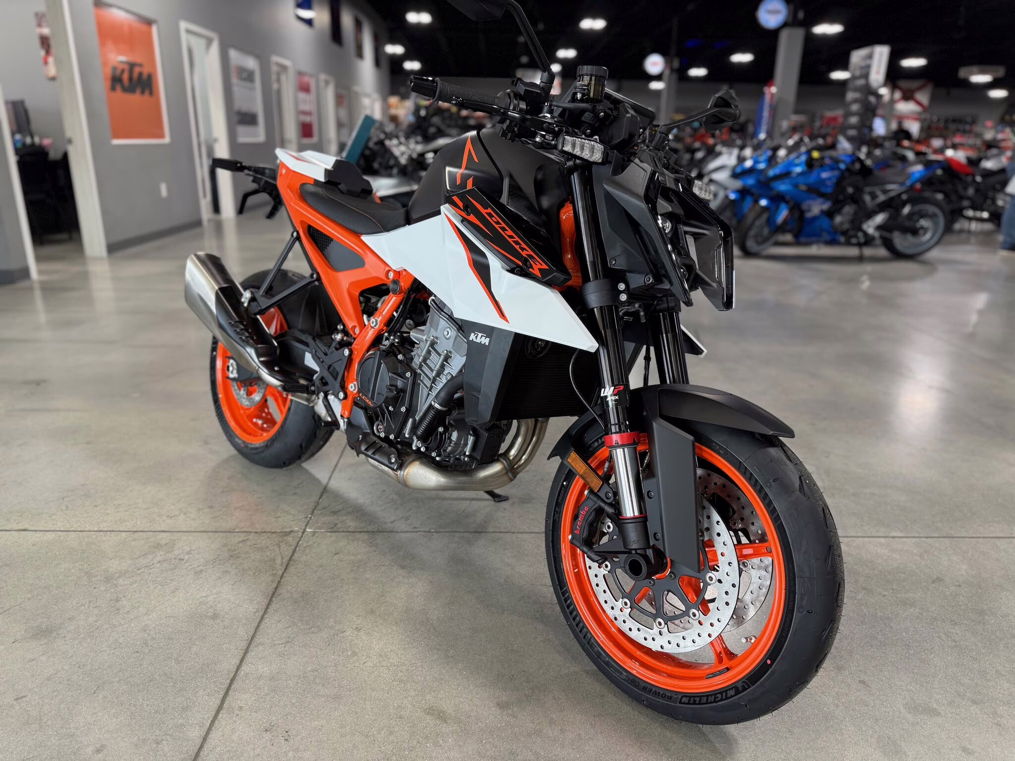 2026 KTM Duke 990 R Motorcycle