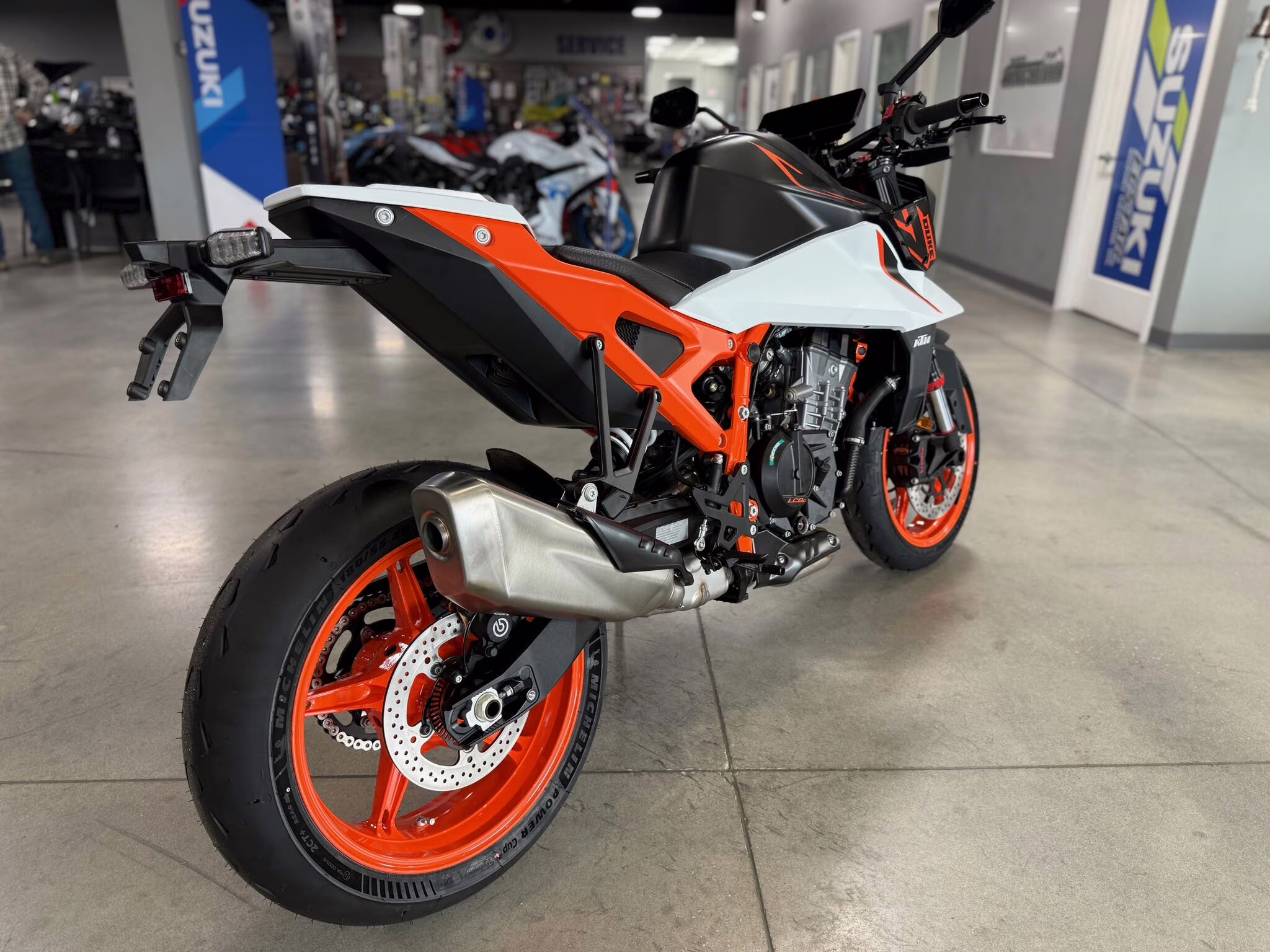 2026 KTM Duke 990 R Motorcycle