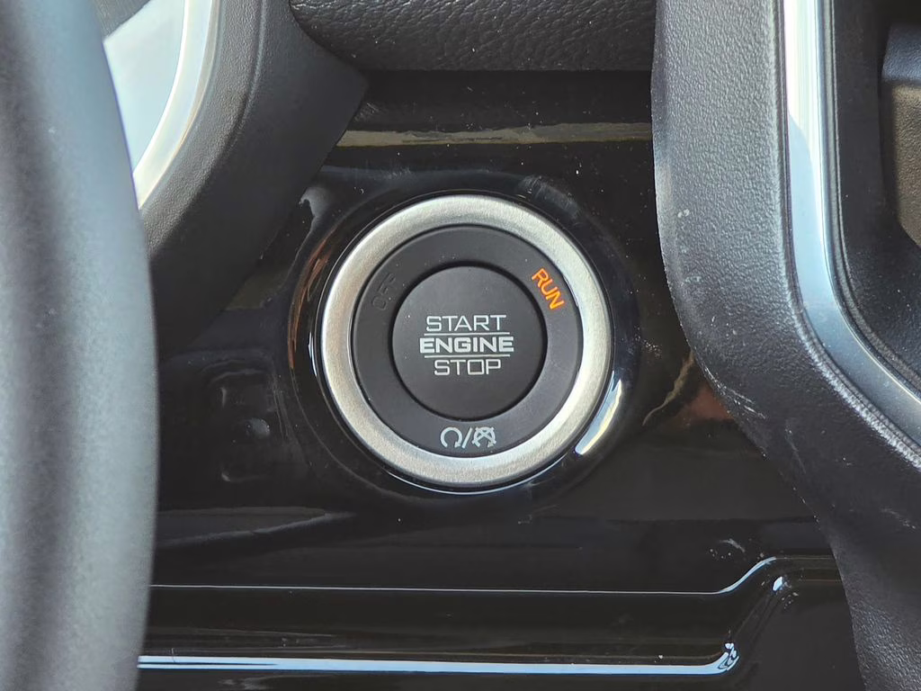 2026 Diamond Black Crystal Pearlcoat Ram 1500 Laramie 4X4 Truck