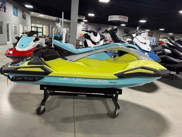 2025 Yamaha JetBlaster PRO 2-Up Boat