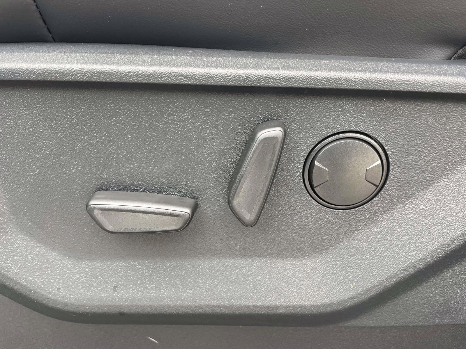 2025 Oxford White Ford F-150 Tremor 4X4 Truck