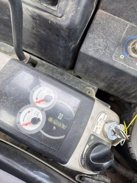 2013 Yellow Komatsu PC-45 MR-3