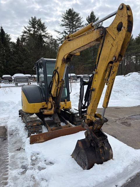 2013 Yellow Komatsu PC-45 MR-3