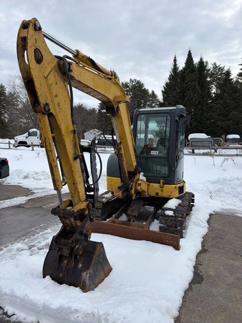 2013 Yellow Komatsu PC-45 MR-3