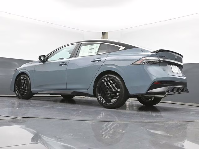 2026 Atlantic Gray/Super Black Nissan Sentra SR FWD Sedan