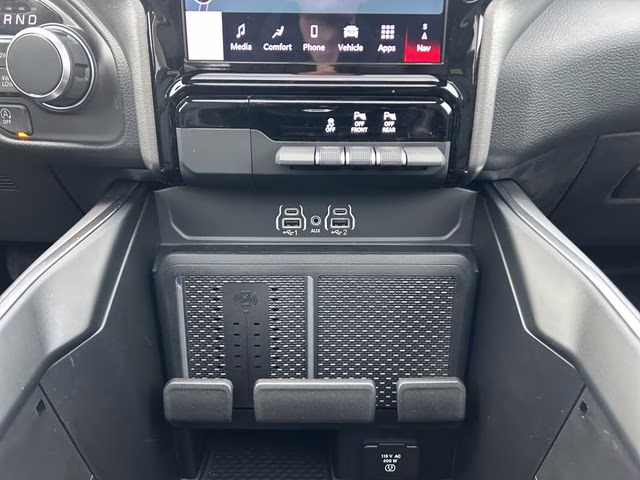 2026 Diamond Black Crystal Pearlcoat Ram 1500 Big Horn Night Edition Direct Connection 650 4X4 Truck