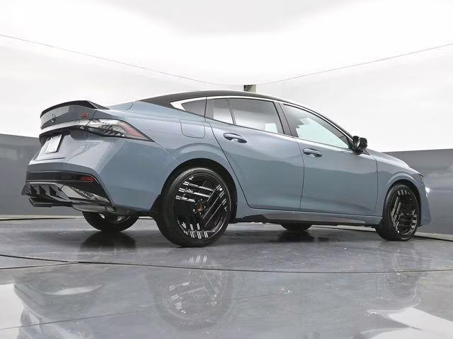 2026 Atlantic Gray/Super Black Nissan Sentra SR FWD Sedan