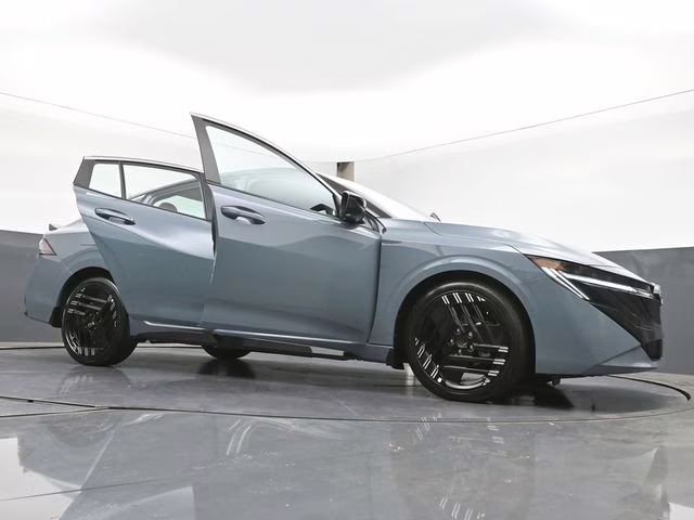 2026 Atlantic Gray/Super Black Nissan Sentra SR FWD Sedan