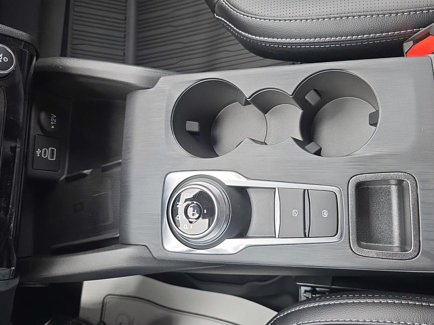 2026 Agate Black Ford Escape Platinum AWD SUV