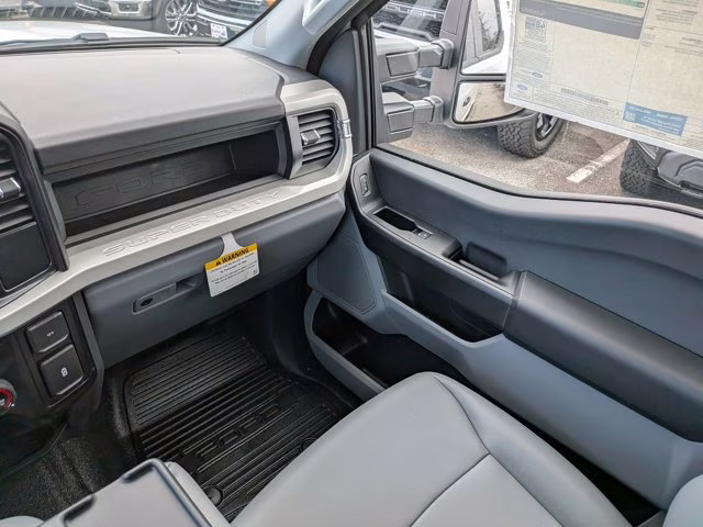 2026 Oxford White Ford Super Duty F-250 SRW XL 4X4 Truck