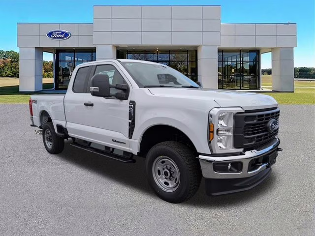 2026 Oxford White Ford Super Duty F-250 SRW XL 4X4 Truck