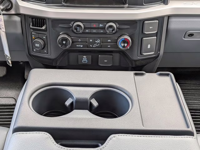 2026 Oxford White Ford Super Duty F-250 SRW XL 4X4 Truck