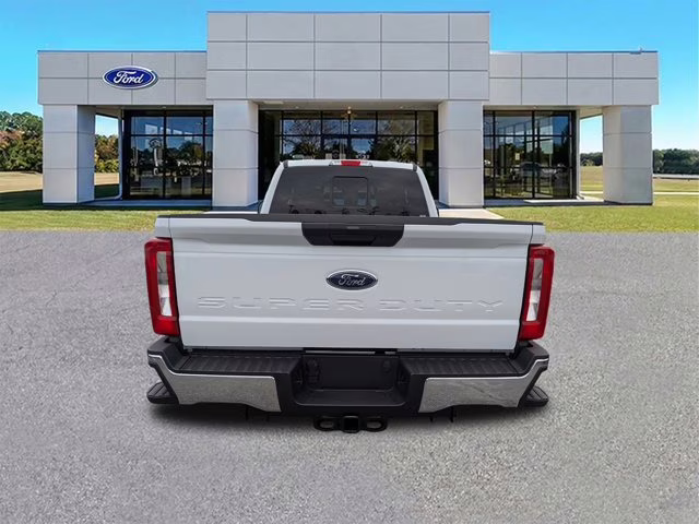 2026 Oxford White Ford Super Duty F-250 SRW XL 4X4 Truck