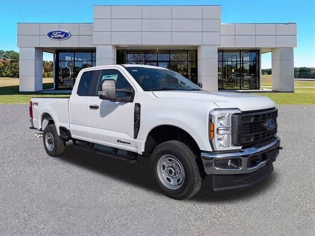 2026 Oxford White Ford Super Duty F-250 SRW XL 4X4 Truck