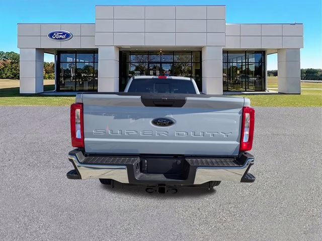 2026 Avalanche Ford Super Duty F-250 SRW XL 4X4 Truck