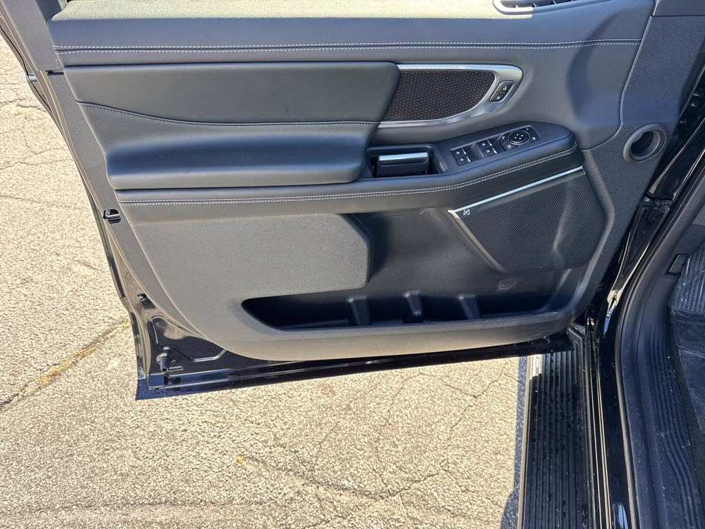 2026 Black Metallic Ford Expedition Max Platinum 4X4 SUV