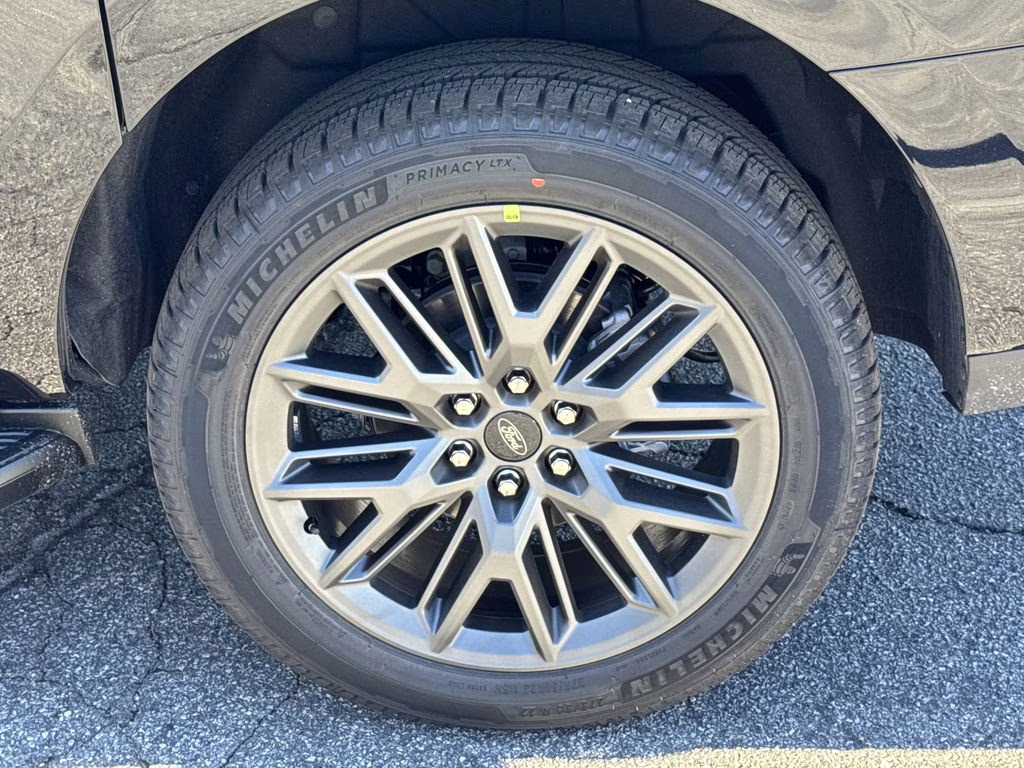 2026 Black Metallic Ford Expedition Max Platinum 4X4 SUV