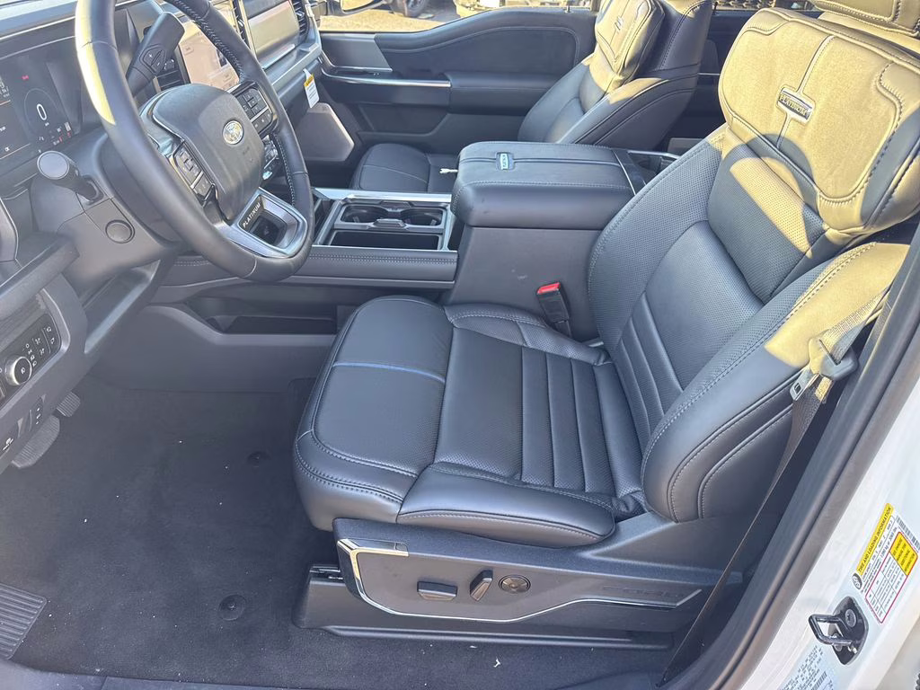 2026 White Metallic Ford Super Duty F-250 SRW Platinum 4X4 Truck