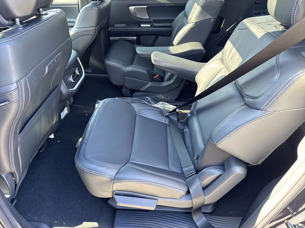 2026 Gray Metallic Ford Expedition Max Platinum 4X4 SUV