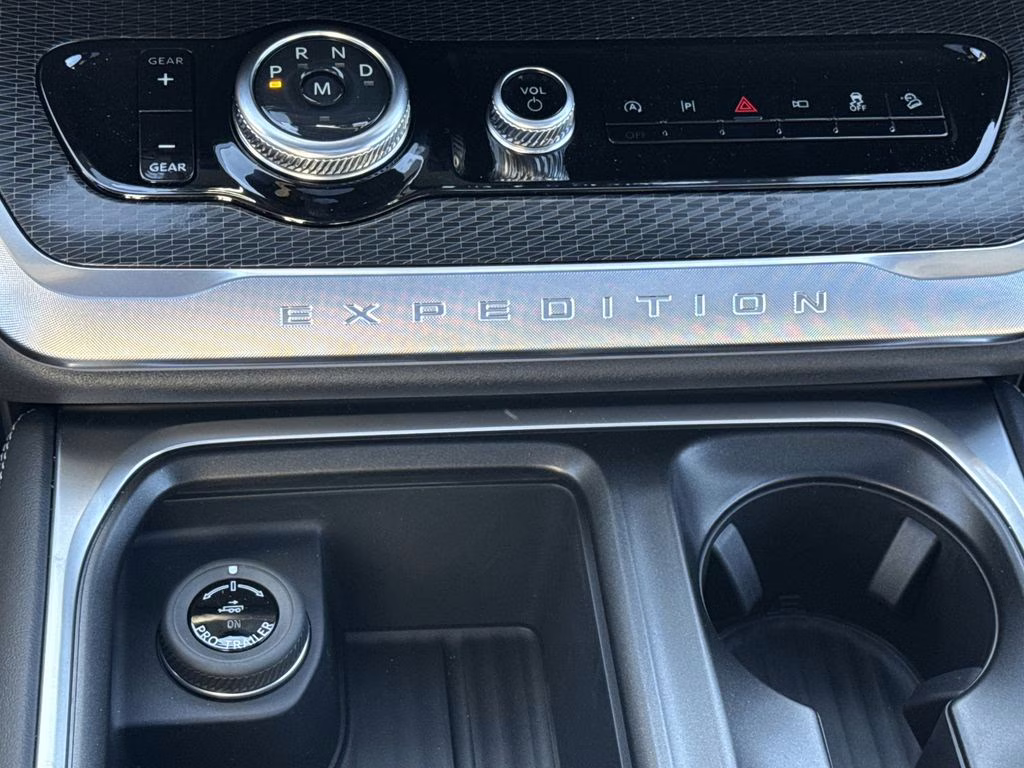 2026 Black Metallic Ford Expedition Max Platinum 4X4 SUV