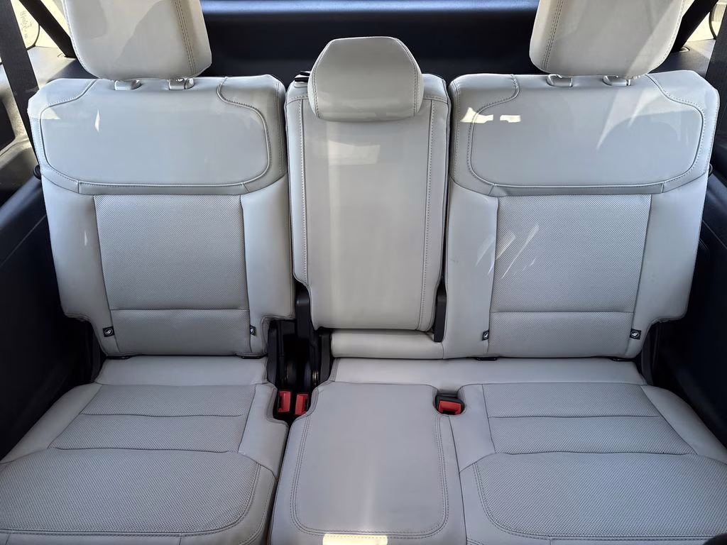 2026 Black Metallic Ford Expedition Max Platinum 4X4 SUV