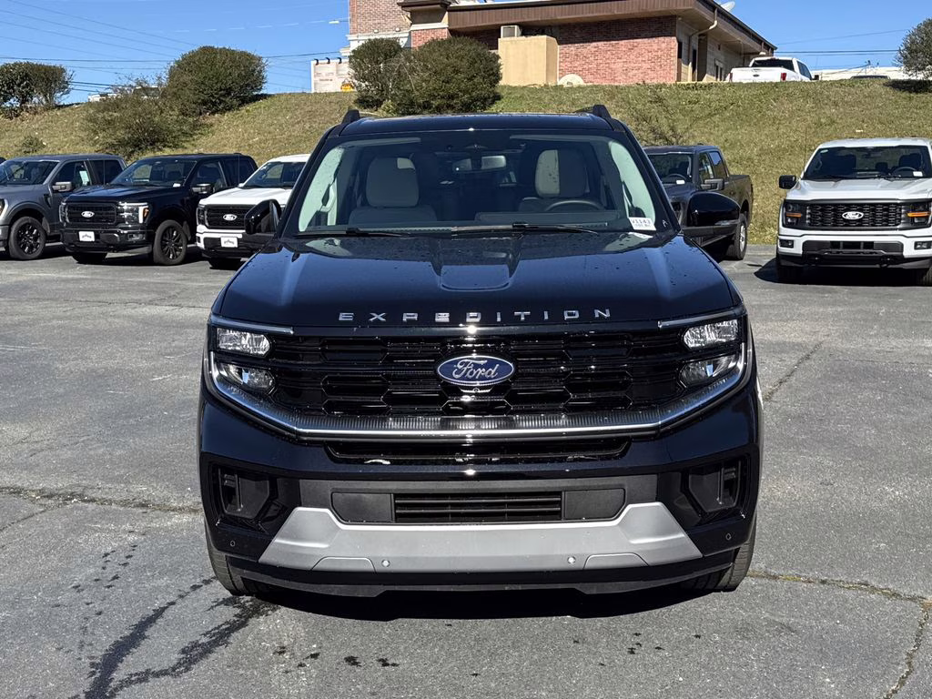 2026 Black Metallic Ford Expedition Max Platinum 4X4 SUV