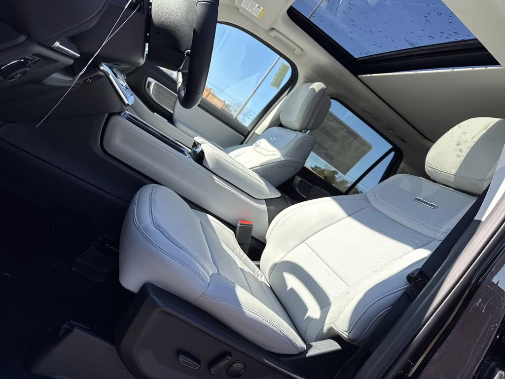 2026 Black Metallic Ford Expedition Max Platinum 4X4 SUV