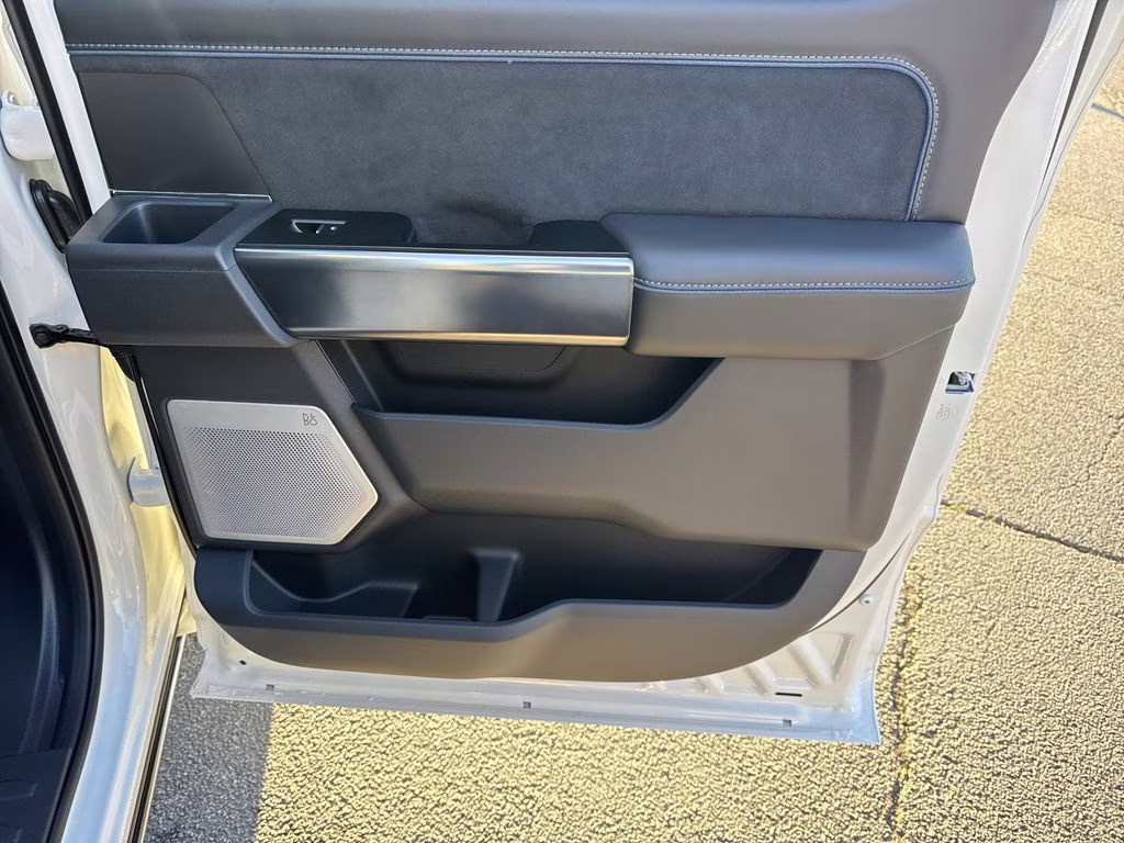 2026 White Metallic Ford Super Duty F-250 SRW Platinum 4X4 Truck