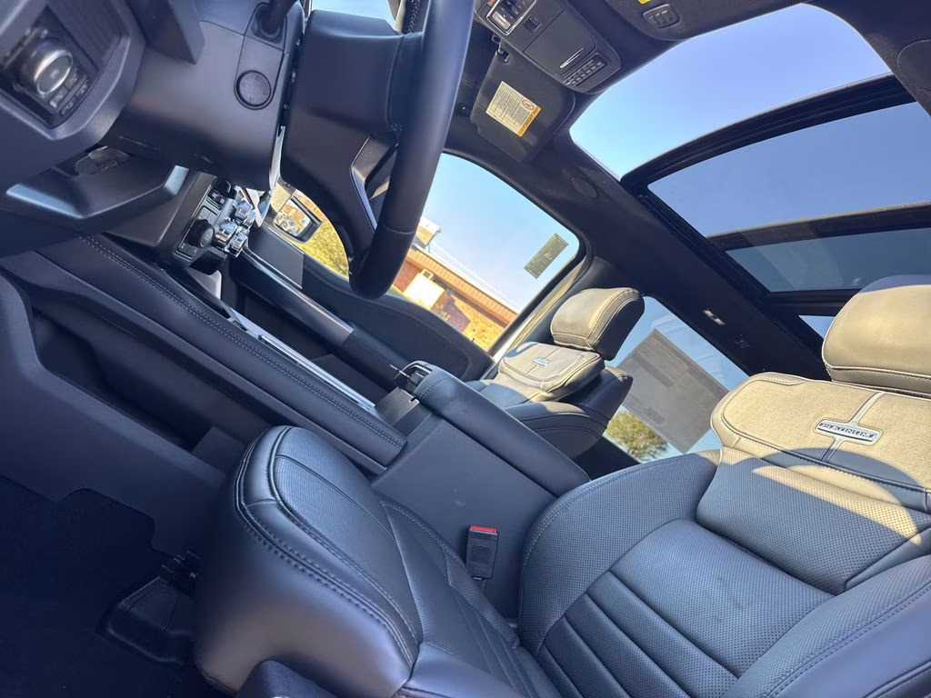 2026 White Metallic Ford Super Duty F-250 SRW Platinum 4X4 Truck