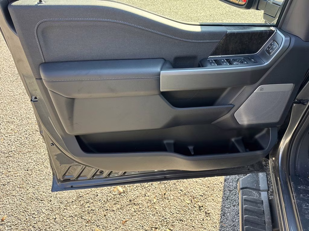 2026 Gray Metallic Ford Super Duty F-250 SRW Lariat 4X4 Truck