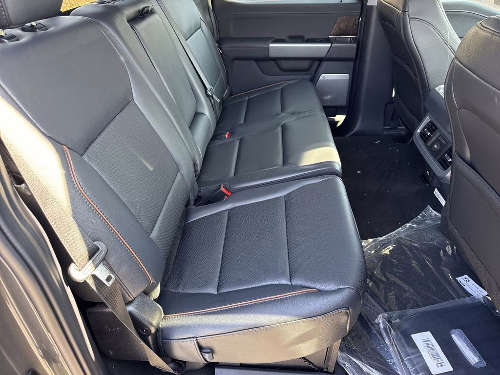 2026 Gray Metallic Ford Super Duty F-250 SRW Lariat 4X4 Truck