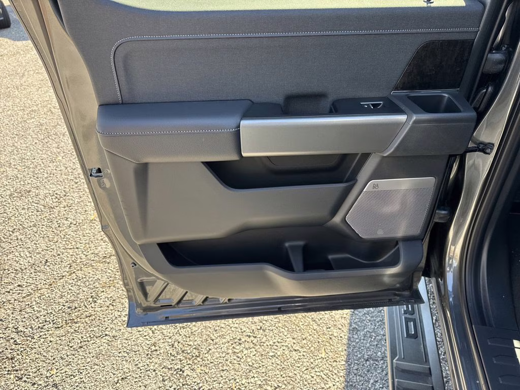 2026 Gray Metallic Ford Super Duty F-250 SRW Lariat 4X4 Truck