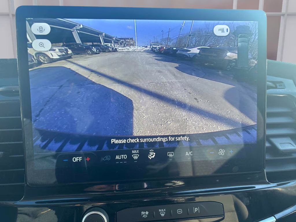 2023 Oxford White Ford Transit-350 XLT RWD Crossover