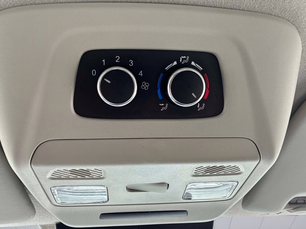 2023 Oxford White Ford Transit-350 XLT RWD Crossover