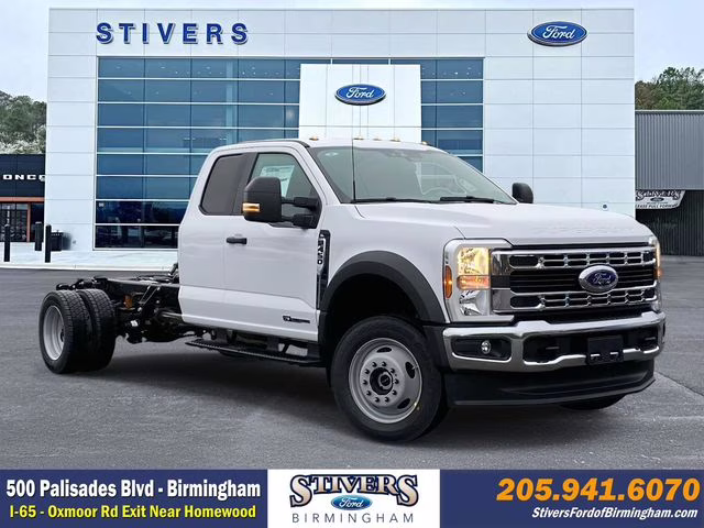 2026 Oxford White Ford Super Duty F-450 DRW XL 4X4 Chassis