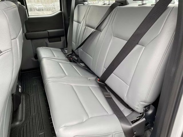 2026 Oxford White Ford Super Duty F-250 SRW XL 4X4 Truck